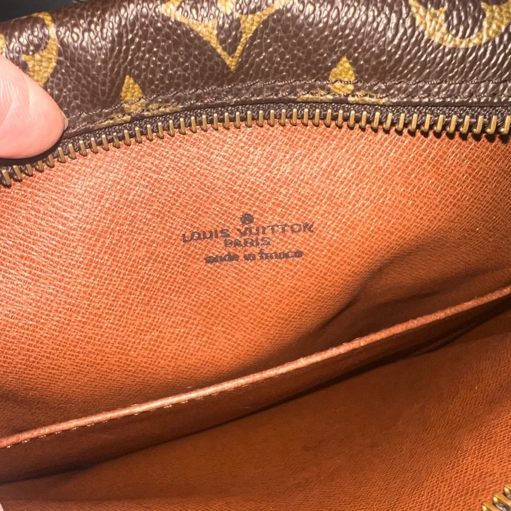 Louis Vuitton Brown Monogram Vintage Crossbody Bag - Picture 7 of 16